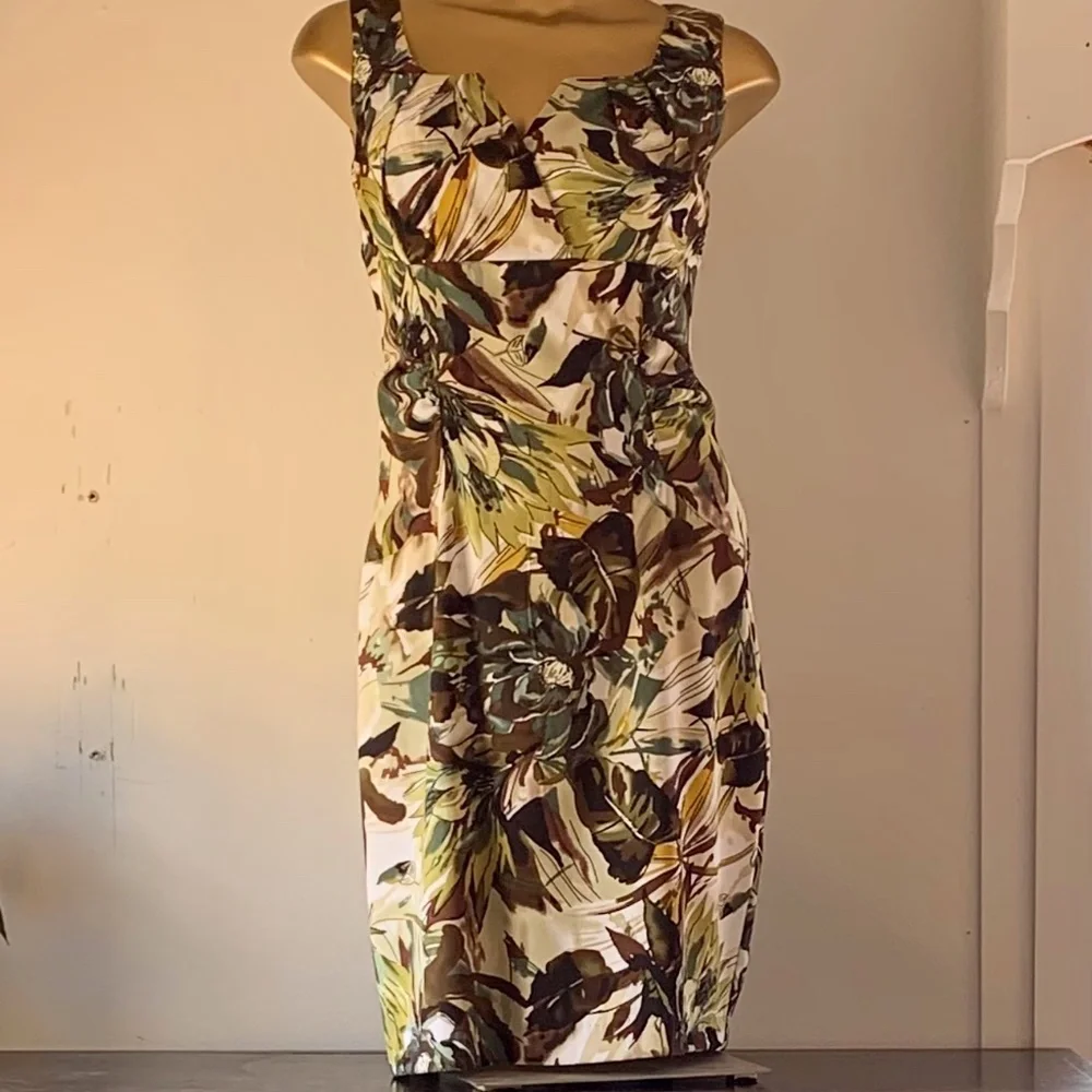 Fabulous Flattering  Sleeveless Bodycon Mini Dress size 6 - Picture 4 of 9